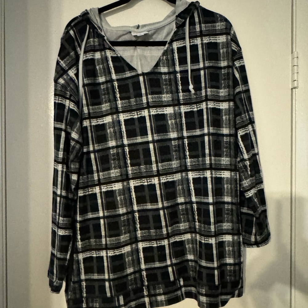 LuLaRoe Black & White Plaid Hooded Pullover